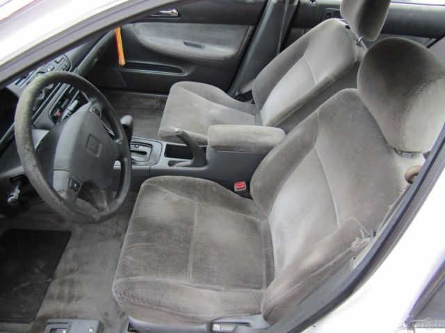 1994 Honda Accord LX - photo 12