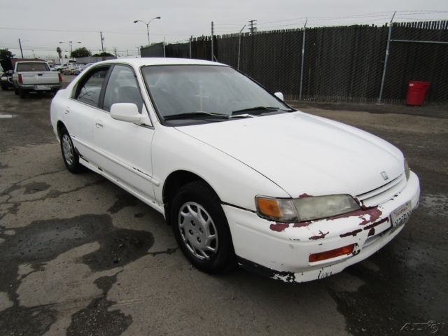 1994 Honda Accord LX - photo 3