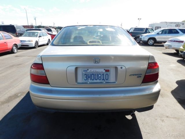 1994 Honda Accord LX - photo 4