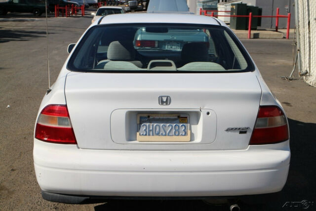 1994 Honda Accord LX - photo 4