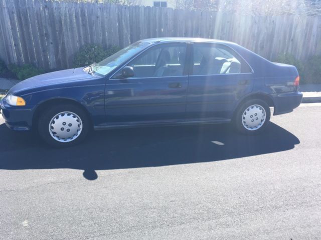 1994 Honda Civic LX - as is sell - needs engine repair 1994 Honda Civic LX