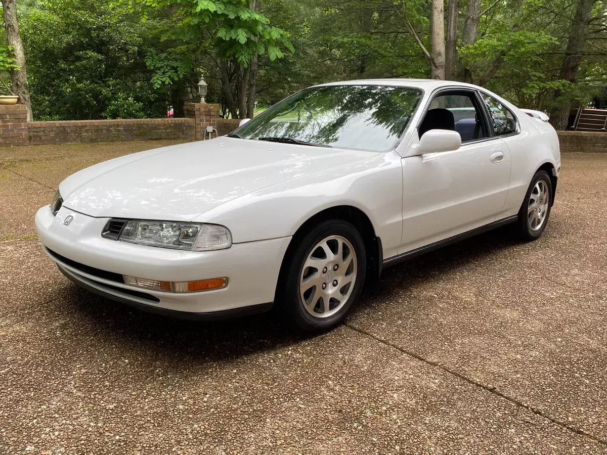 1994 Honda Prelude SI Coupe White 4 seater 2 door Black Interior 1994 Honda Prelude SI