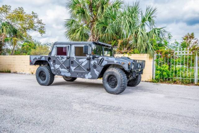 1994 Humvee / Hummer H1 CUSTOM 1994 Hummer H1 Open Top