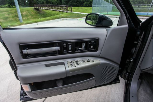 1994 Chevrolet Impala SS - photo 12