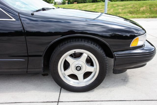 1994 Chevrolet Impala SS - photo 9