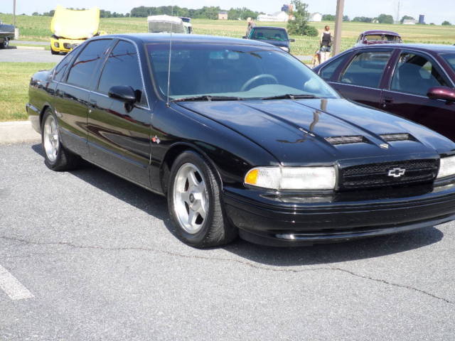 1994 Chevrolet Impala SS - photo 2