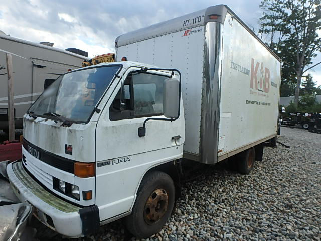 1994 Isuzu NPR 4000 Series Medium Duty 18' Box Truck - Low Tilt 5.7L LOW MILES 1994 Isuzu 4000 Base Straight Truck - Low Tilt
