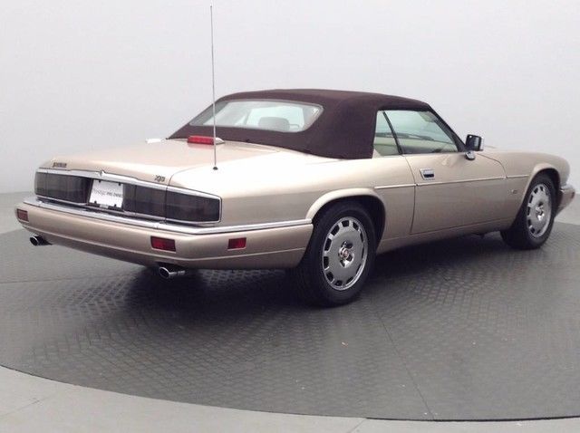 1994 Jaguar XJS Base Convertible 2-Door - photo 3