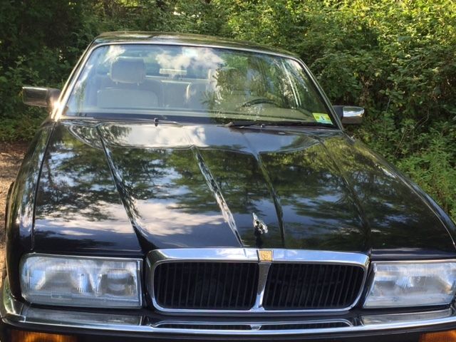 1994 Jaguar XJ12 - photo 2