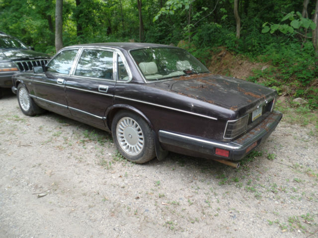 1994 Jaguar XJ12 - photo 2