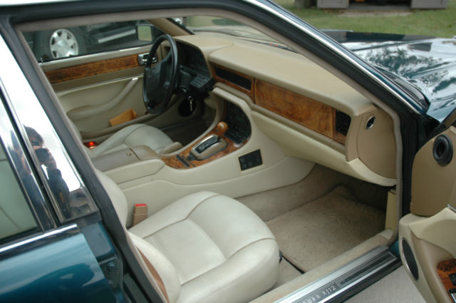 1994 Jaguar XJ12 - photo 11