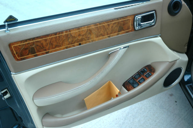 1994 Jaguar XJ12 - photo 4