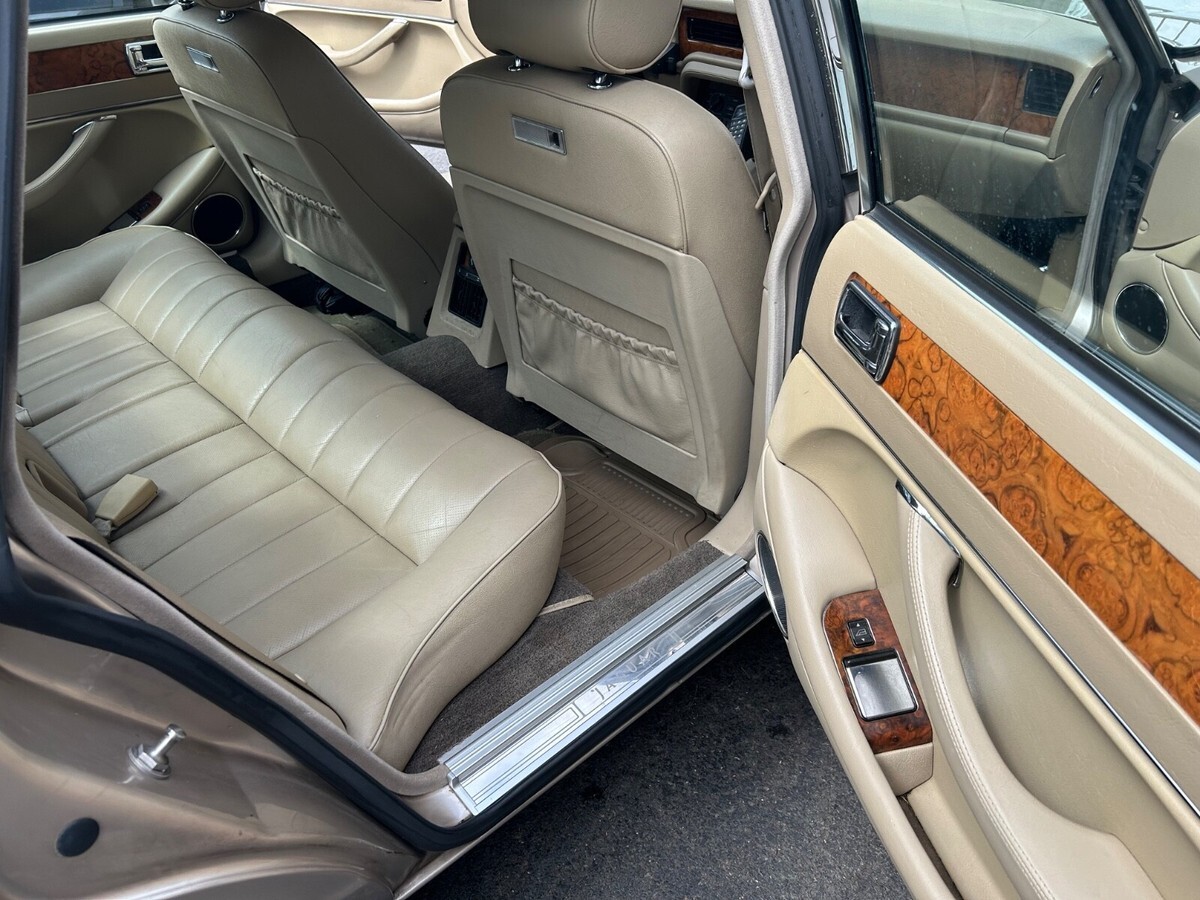 1994 Jaguar XJ6 - photo 7