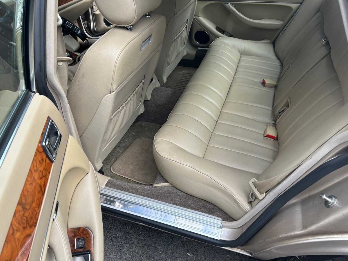 1994 Jaguar XJ6 - photo 9