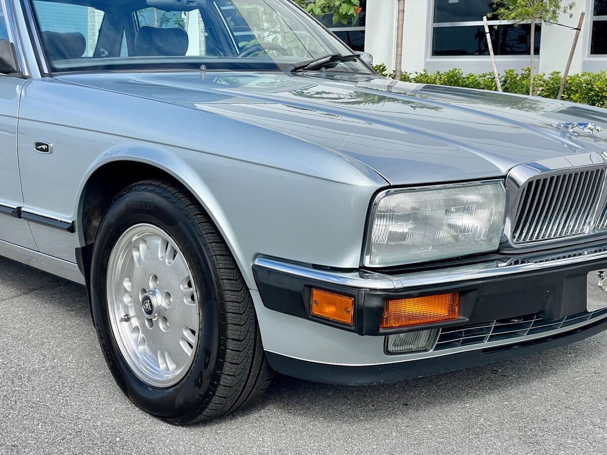 1994 Jaguar XJ6 - photo 10
