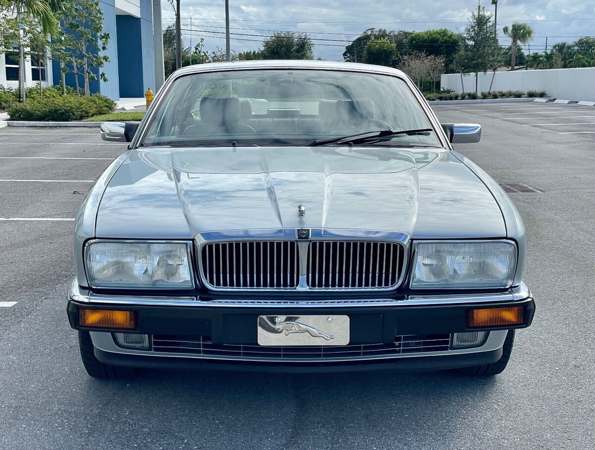 1994 Jaguar XJ6 - photo 11