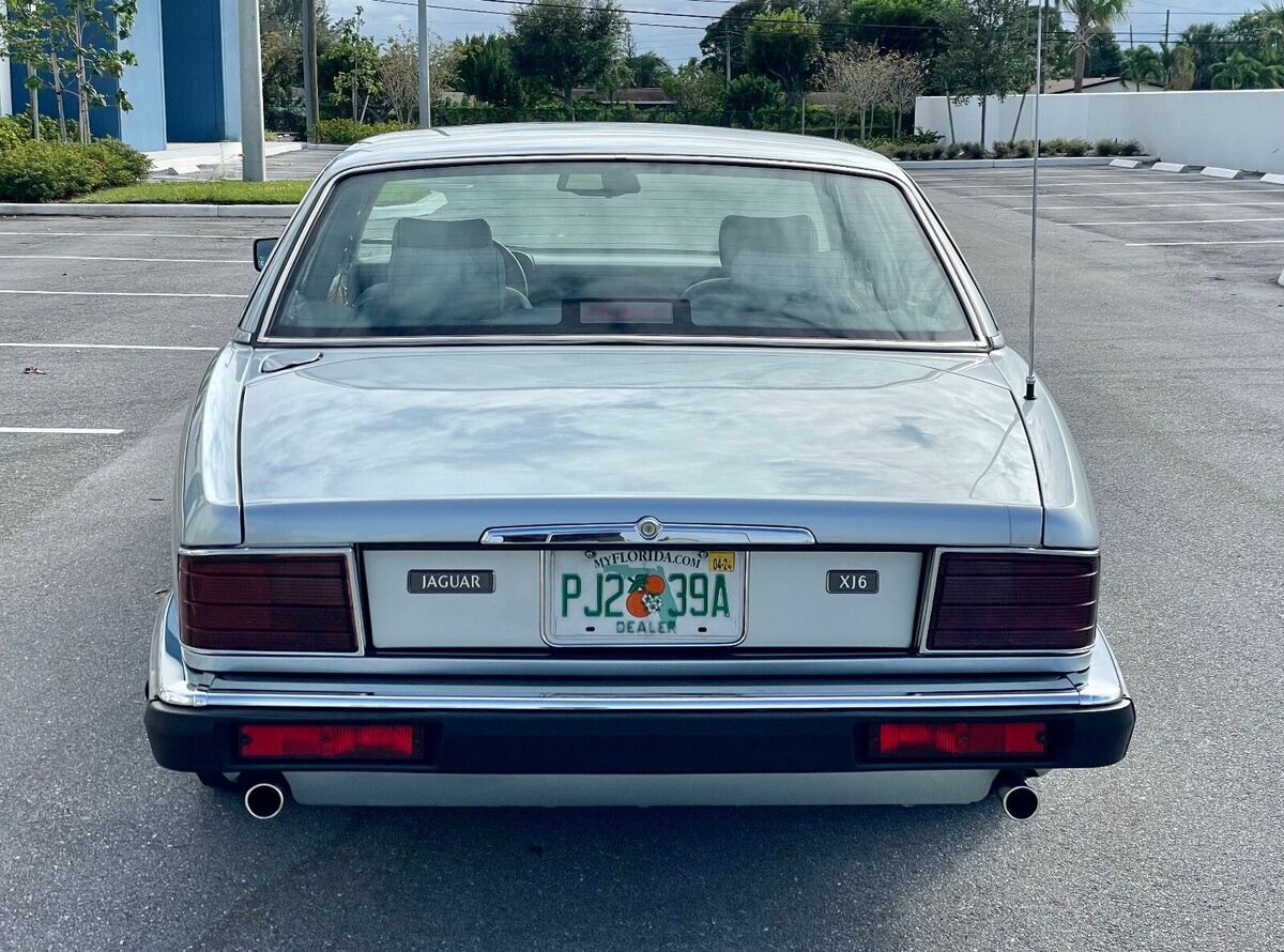1994 Jaguar XJ6 - photo 5