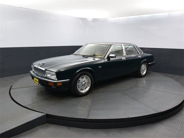 1994 Jaguar XJ6 - photo 2