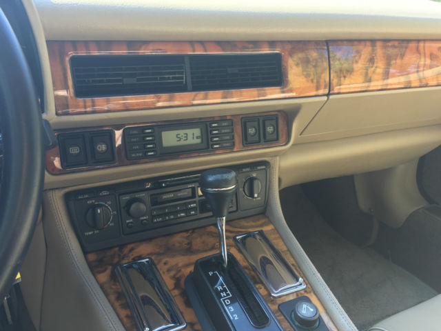 1994 Jaguar XJS Base Convertible 2-Door - photo 10