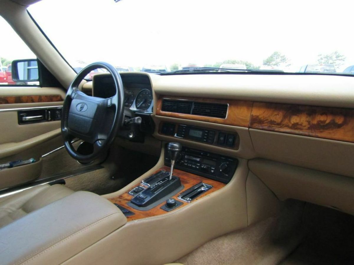 1994 Jaguar XJS 2dr Coupe 4.0L - photo 10