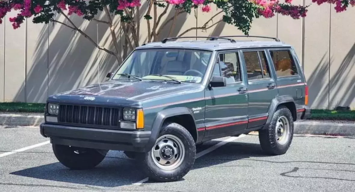 1994 Jeep Cherokee Green SPORT 1994 Jeep Cherokee SPORT