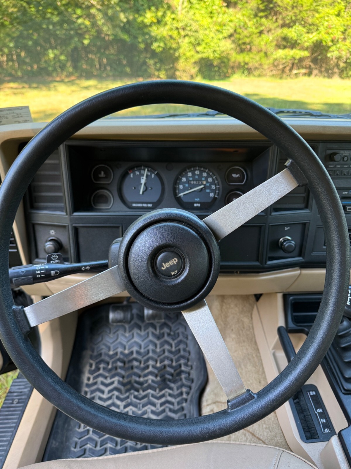 1994 Jeep Cherokee SE - photo 10