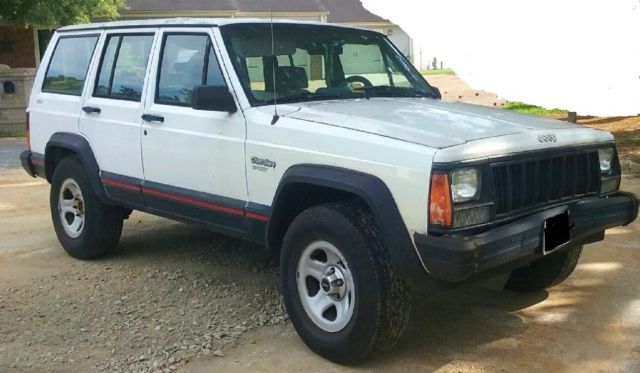 1994 Jeep Cherokee, Sport, 4 x 4, Inline 6 Cylinder, 4.0 liter, 4-door, Full-siz 1994 Jeep Cherokee