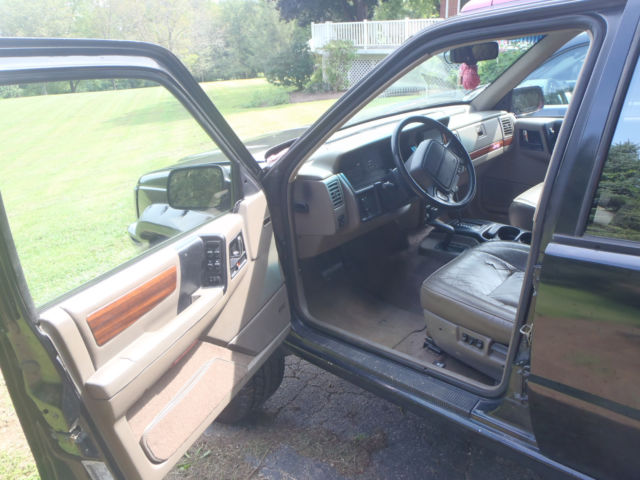 1994 Jeep Grand Cherokee Laredo Sport Utility 4-Door - photo 5
