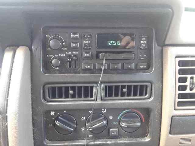 1994 Jeep Grand Cherokee - photo 2