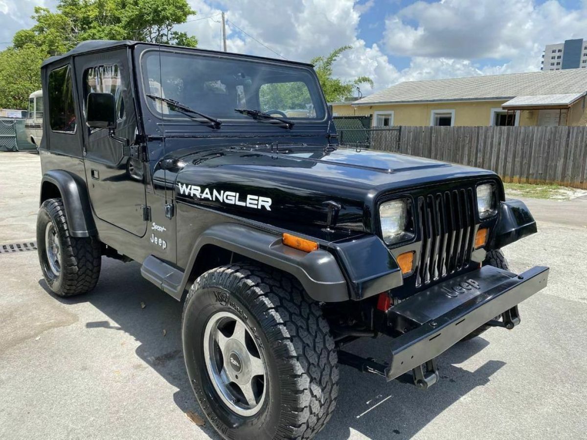 1994 Jeep Wrangler 4*4, 174k miles, I-6 engine, top mechanical condition, 1994 Jeep Wrangler 2dr SE