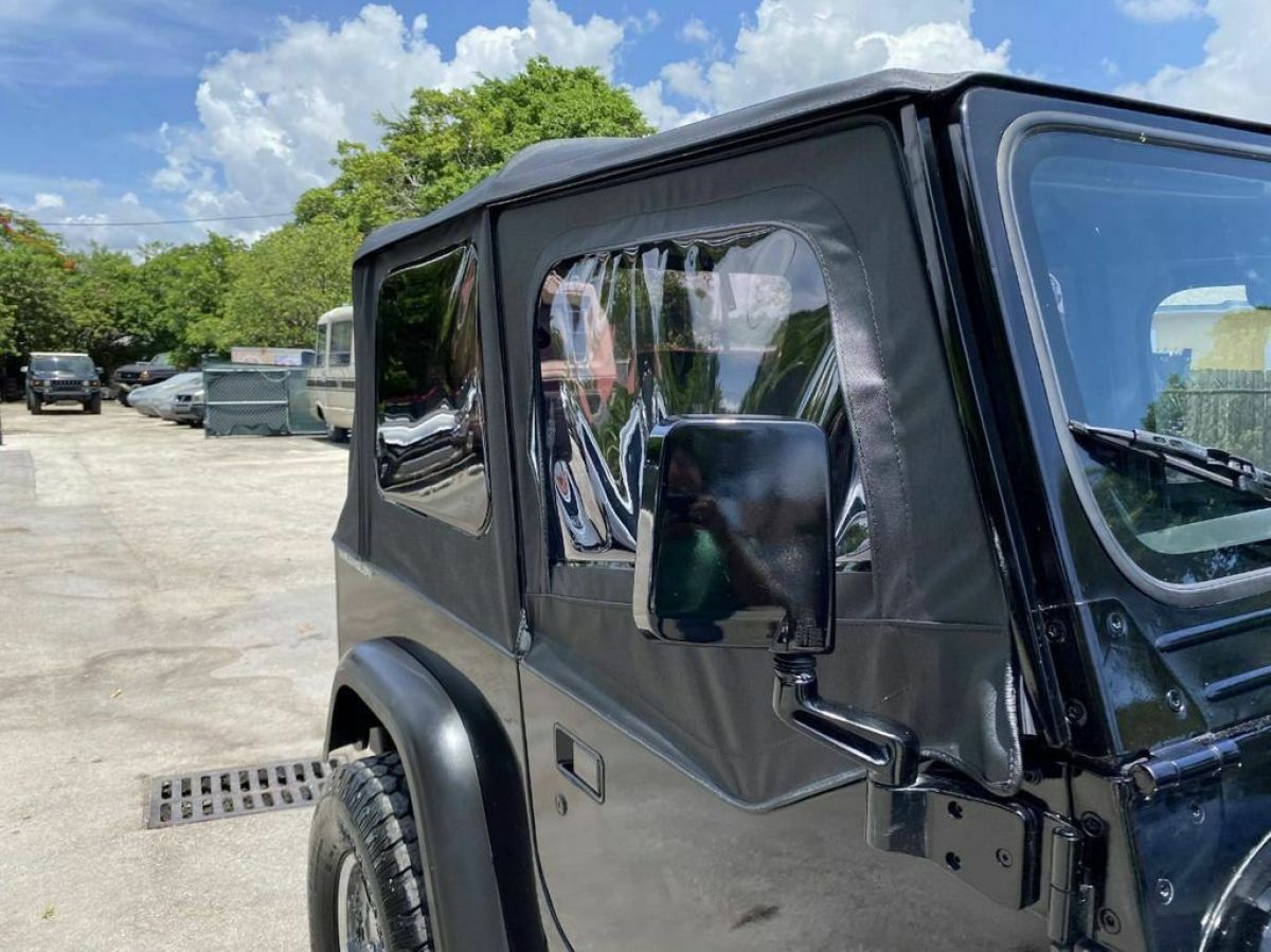 1994 Jeep Wrangler 2dr SE - photo 12