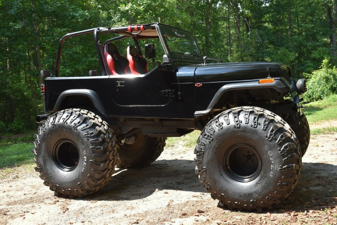 1994 Jeep Wrangler 5.3 LITER V8 VORTEC MOTOR NO EXPENSE SPARED - photo 4