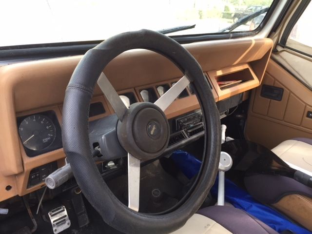1994 Jeep Wrangler WHITE WITH YELLOW TRIM - photo 4
