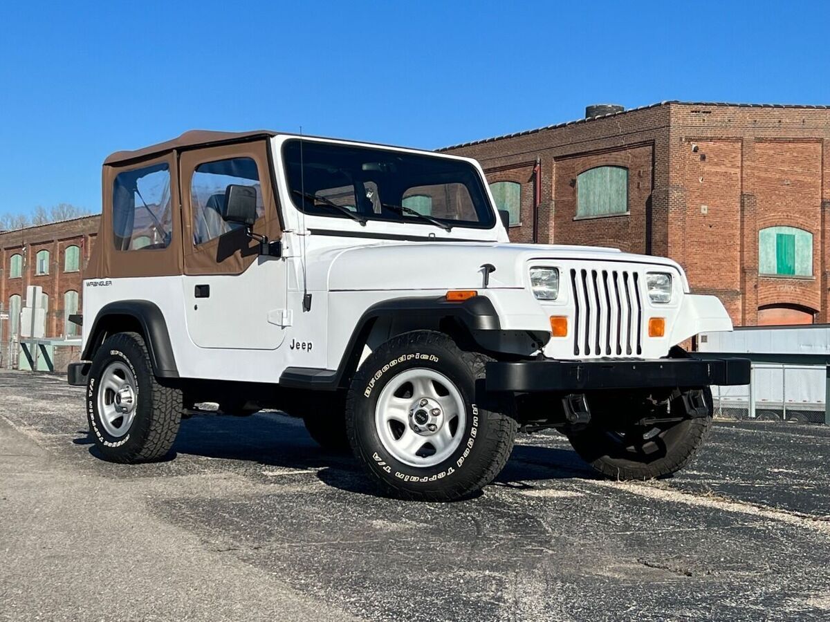 1994 Jeep Wrangler S 2dr 4WD SUV - photo 2