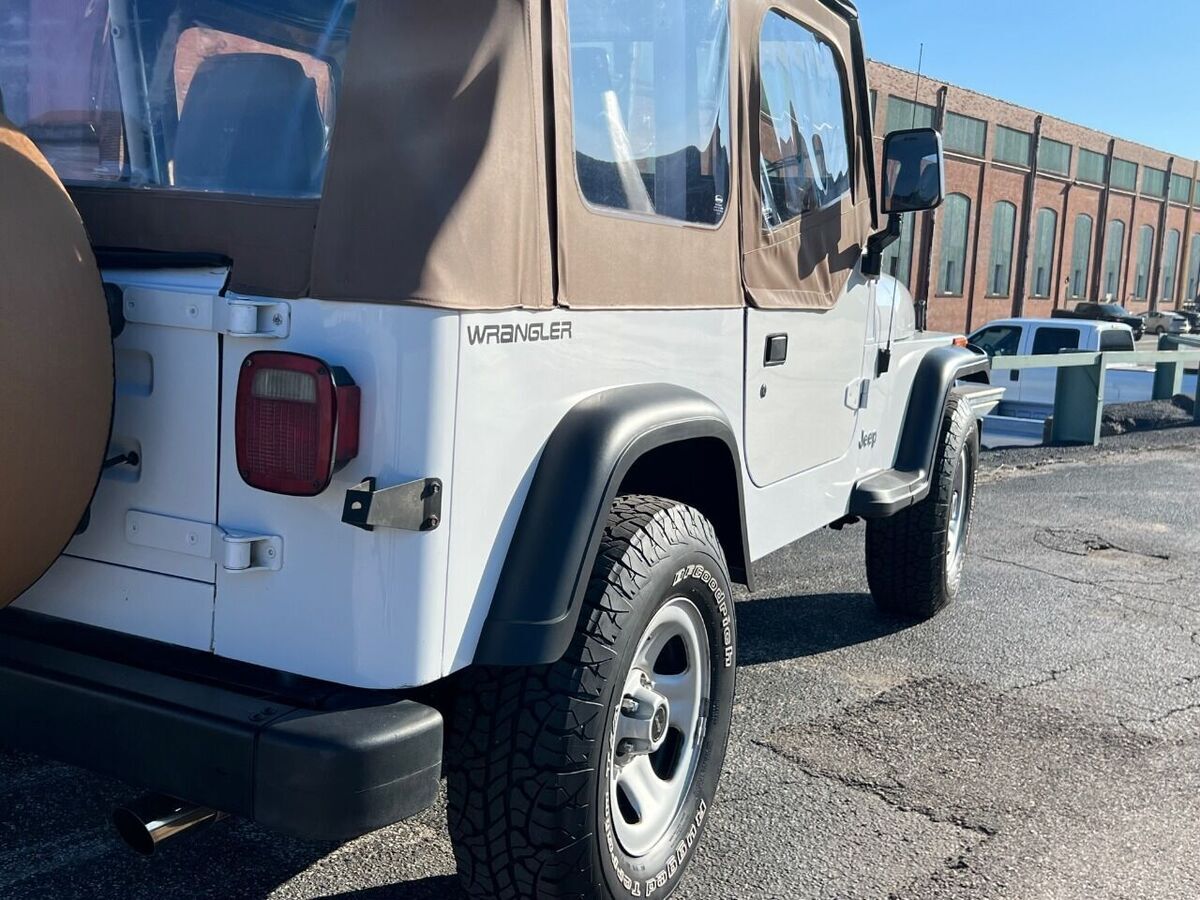 1994 Jeep Wrangler S 2dr 4WD SUV - photo 5