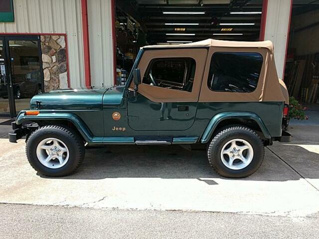 1994 Jeep Wrangler “SAHARA” 16,484 miles EXCELLENT CONDITION 1994 Jeep Wrangler “SAHARA” 16,484 miles EXCELLENT CONDITION