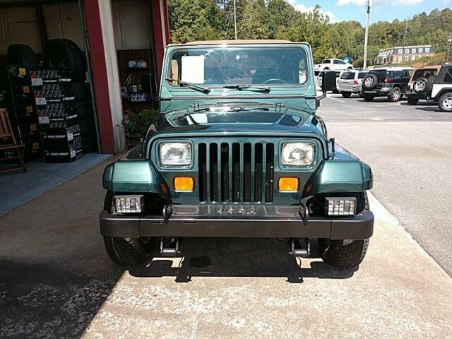 1994 Jeep Wrangler “SAHARA” 16,484 miles EXCELLENT CONDITION - photo 3