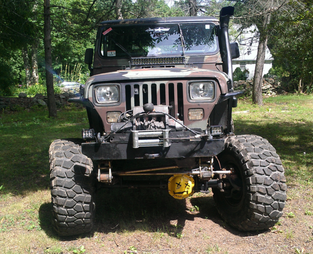1994 Jeep Wrangler (Sahara) this is a no reserve auction 1994 Jeep Wrangler Sahara
