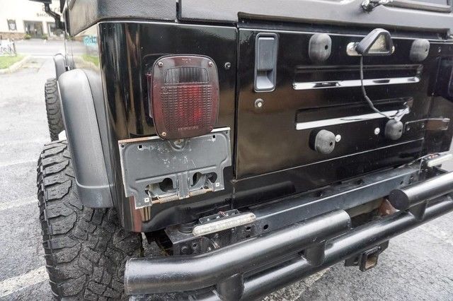 1994 Jeep Wrangler SE - photo 11