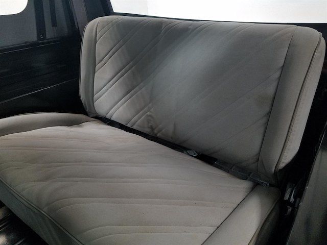 1994 Jeep Wrangler SE - photo 11