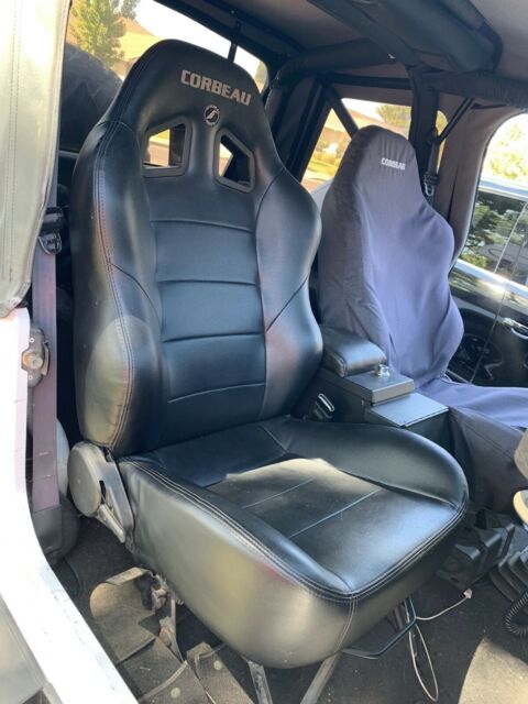 1994 Jeep Wrangler SE - photo 11