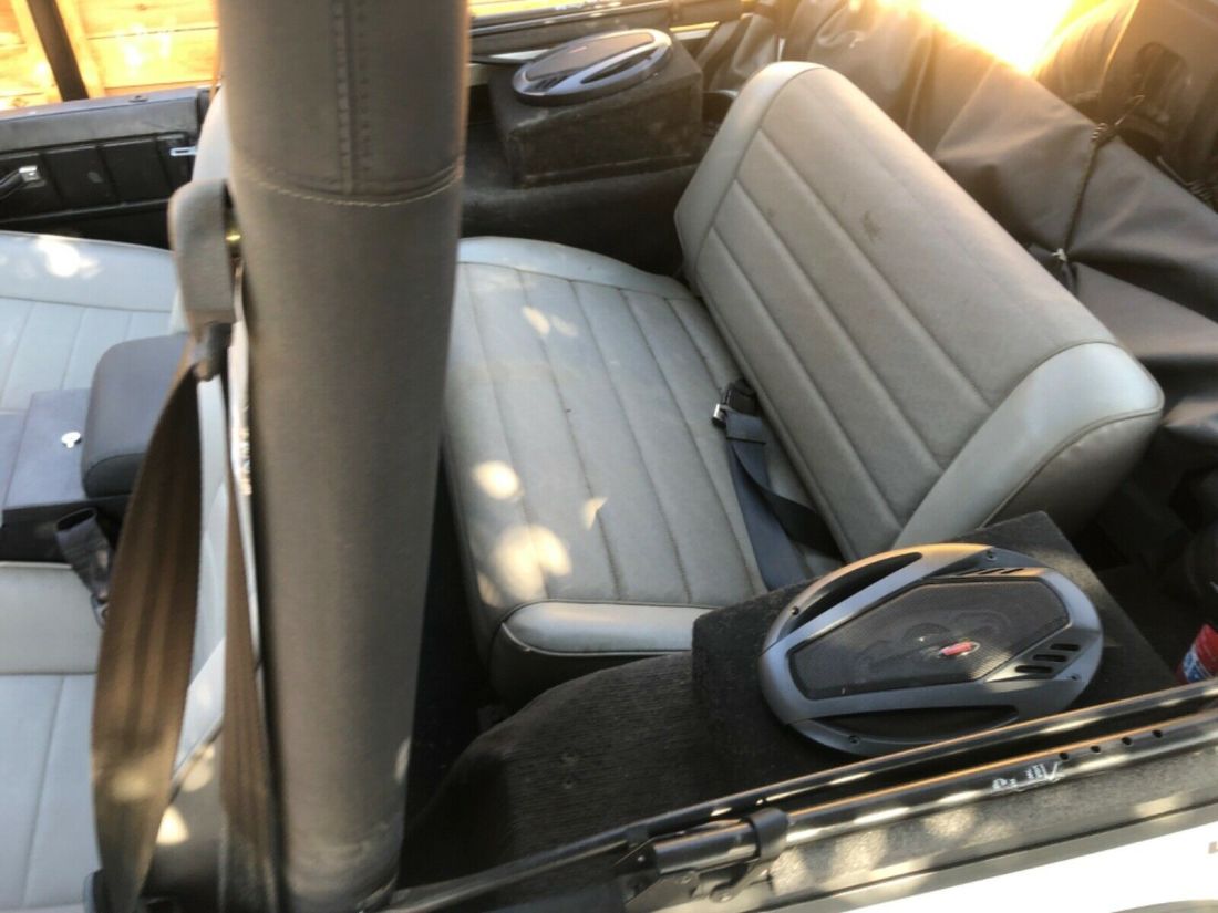 1994 Jeep Wrangler S - photo 7