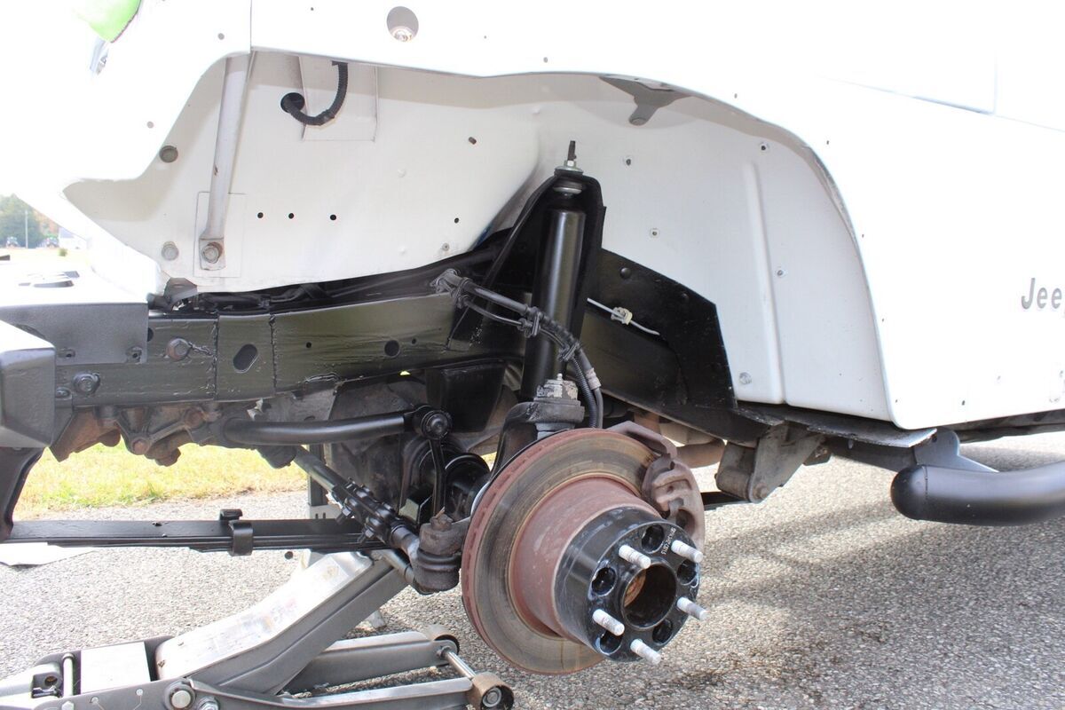 1994 Jeep Wrangler SE - photo 13