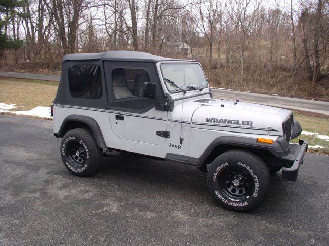 1994 JEEP WRANGLER (YJ)...2.5 LITER...AUTOMATIC...SUPER CLEAN CLASSIC 1994 Jeep Wrangler