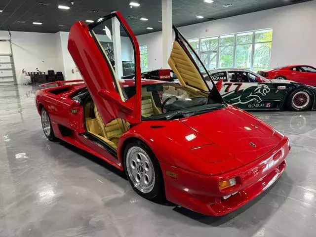 1994 Lamborghini Diablo 13000 Miles Red 1994 Lamborghini Diablo