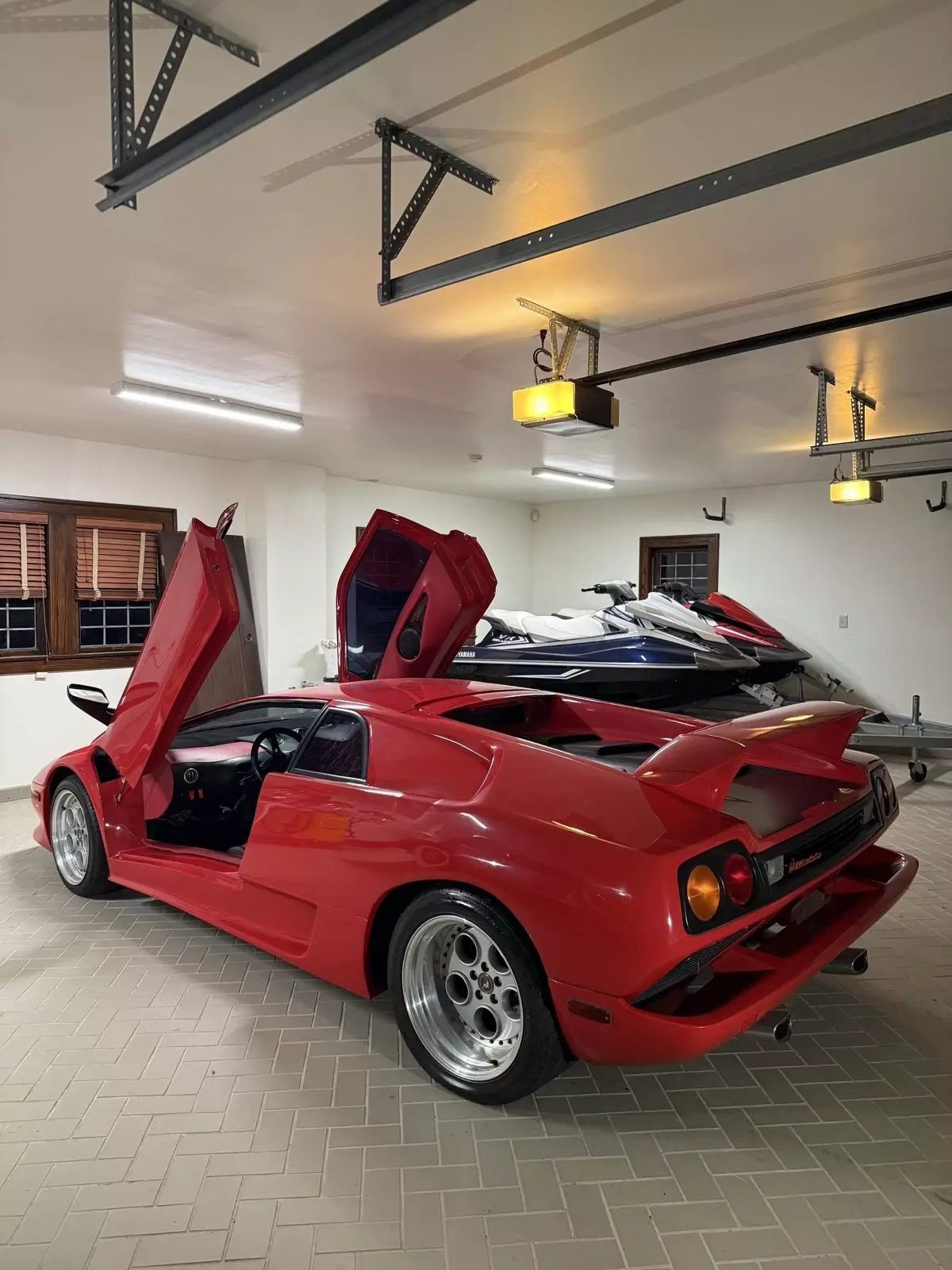 1994 Lamborghini Diablo Sportscar Red 1994 Lamborghini Diablo Lamborghini Diablo Replica Kit Car