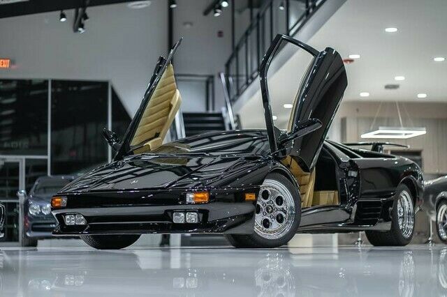 1994 Lamborghini Diablo VT Coupe **COLLECTOR'S CAR** - photo 3