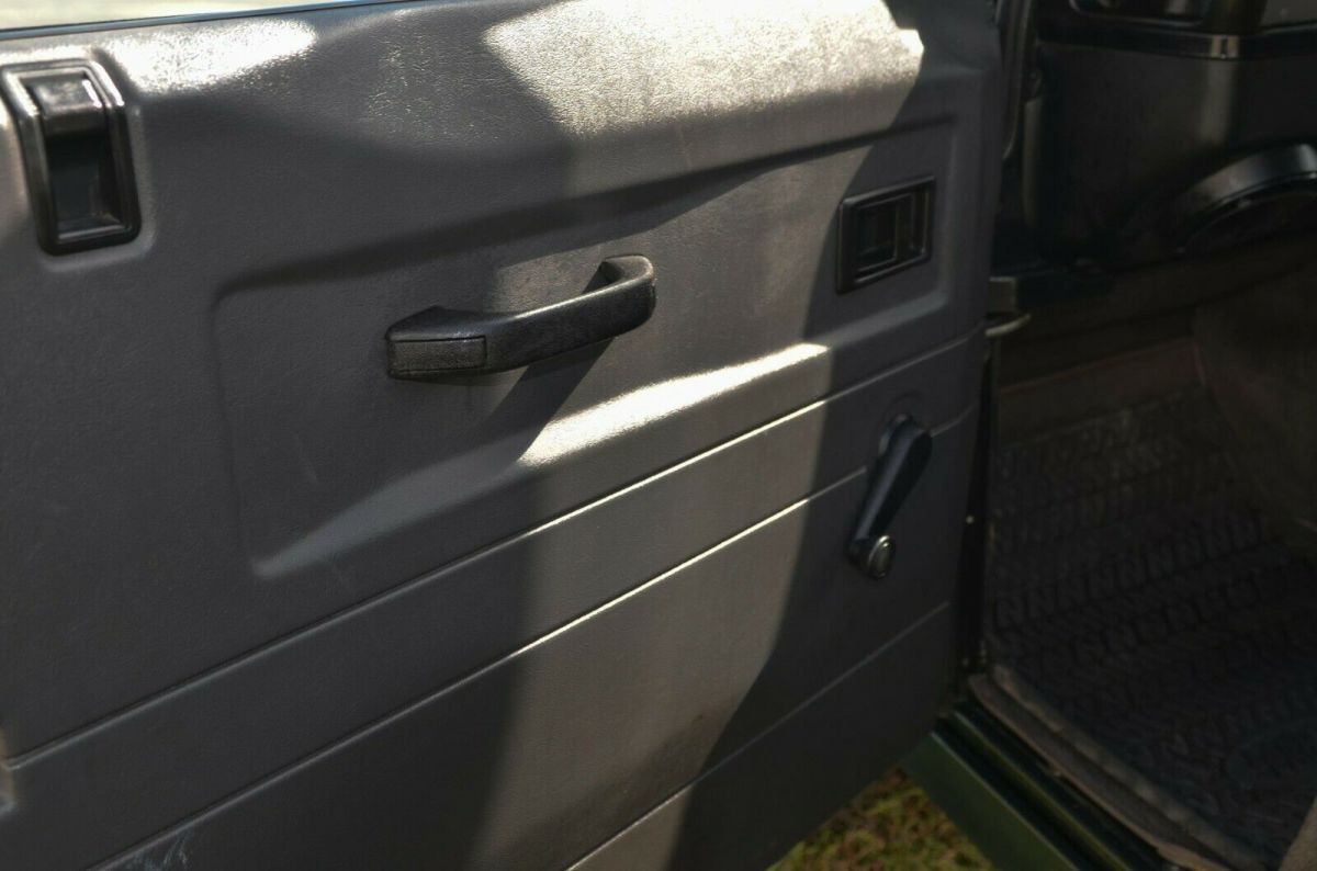 1994 Land Rover Defender defender 110 - photo 13
