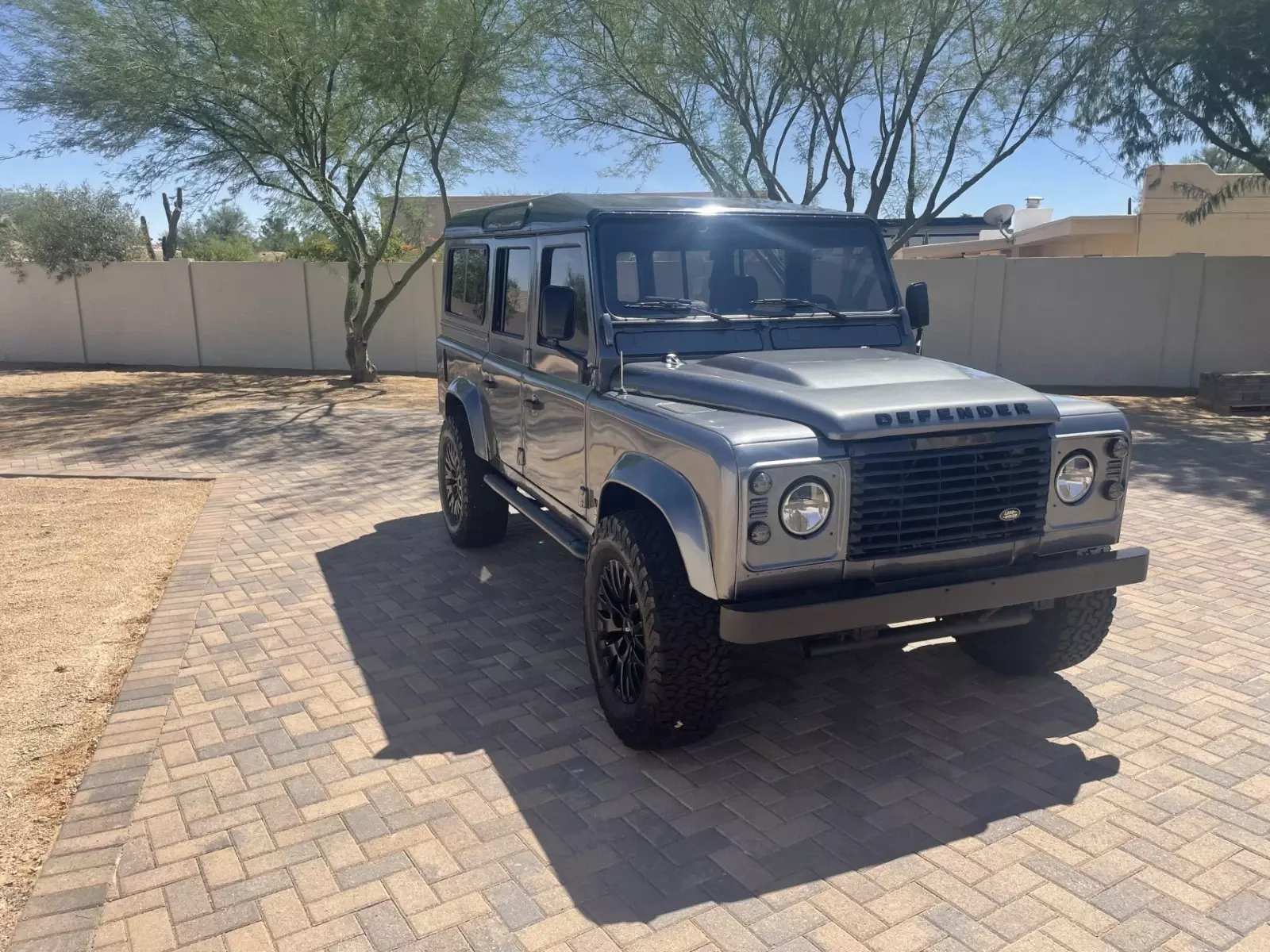 1994 Land Rover Defender 110 V8 LHD 5-spd 1994 Land Rover Defender
