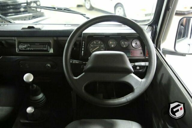 1994 Land Rover Defender 110 - photo 12
